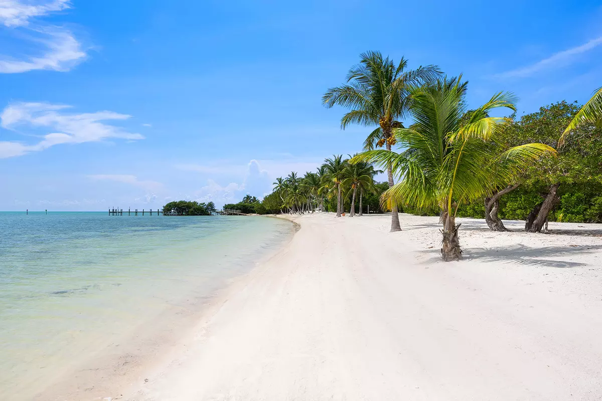 Islamorada, FL 33036,141 Cortez Drive