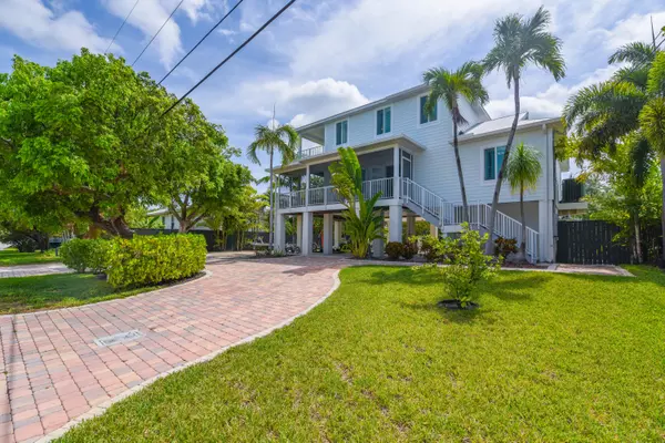 46 Blue Water Drive, Saddle Bunch, FL 33040