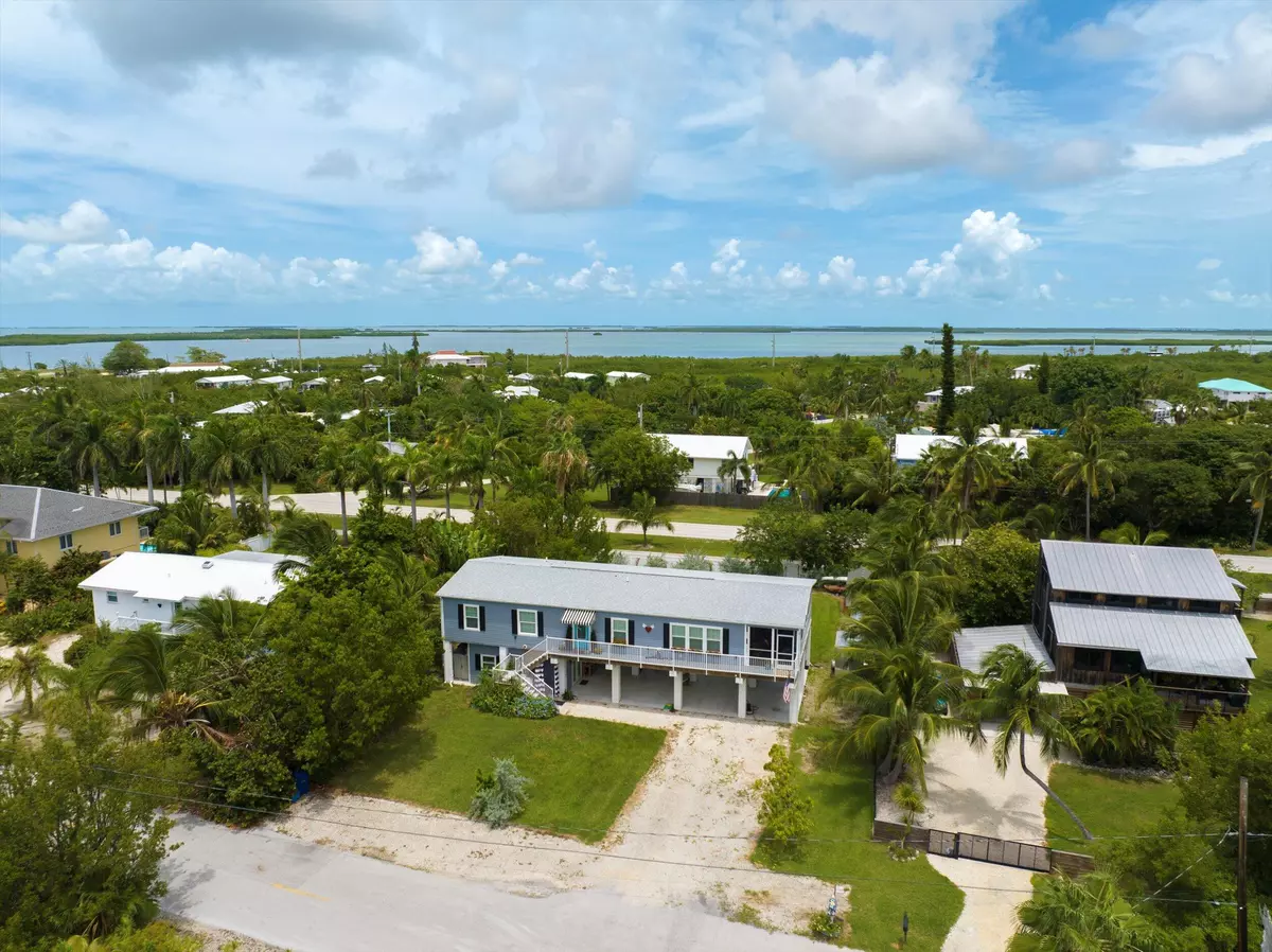 Sugarloaf Key, FL 33042,257 Venetian Way