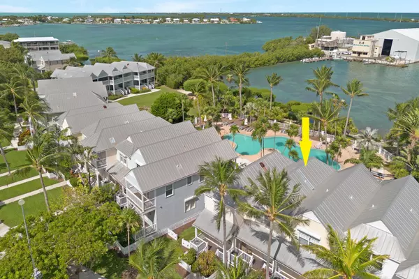 Duck, FL 33050,5084 Sunset Village Drive