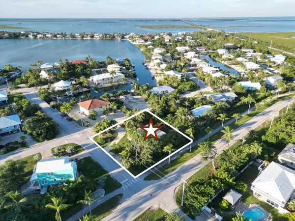 16991 Shore Drive, Sugarloaf Key, FL 33042