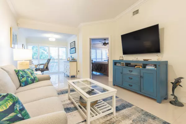 Key Largo, FL 33037,9816 Magellan Drive #+ 30 Ft Boat Slip