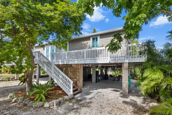 Sugarloaf Key, FL 33042,17123 W Green Turtle Lane