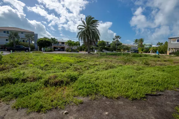 Duck, FL 33050,177 S Indies Drive