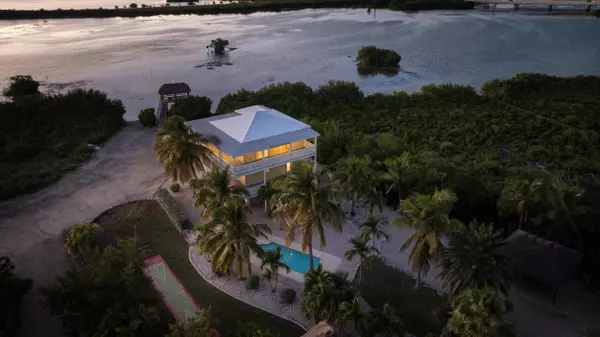 Little Torch, FL 33042,3 Kings Cove Road