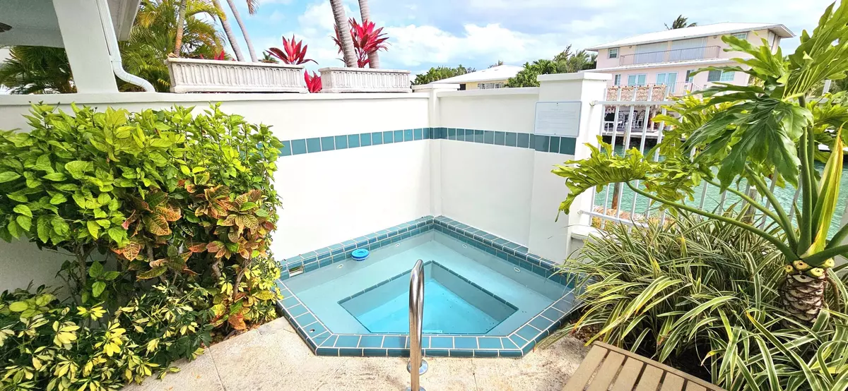 Duck, FL 33050,7005 Harbor Village Drive