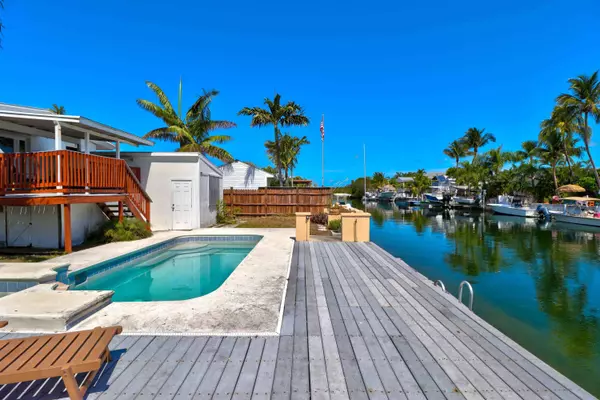 Key Haven, FL 33040,16 Azalea Drive