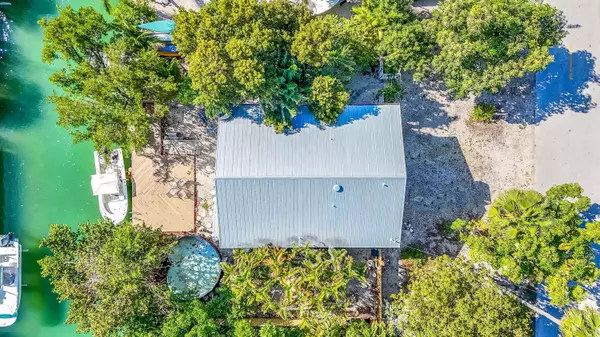 17396 Jamaica Lane, Sugarloaf Key, FL 33042