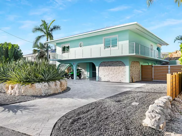 232 W Seaview Drive, Duck Key, FL 33050