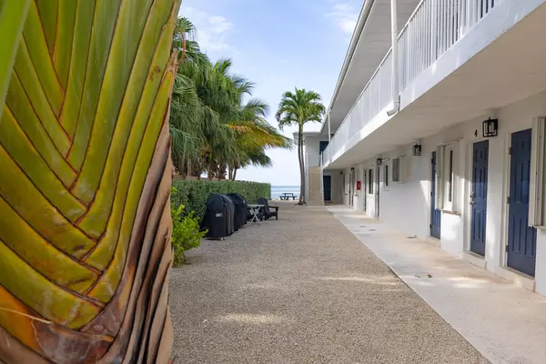 Marathon, FL 33050,1215 97Th Street #1