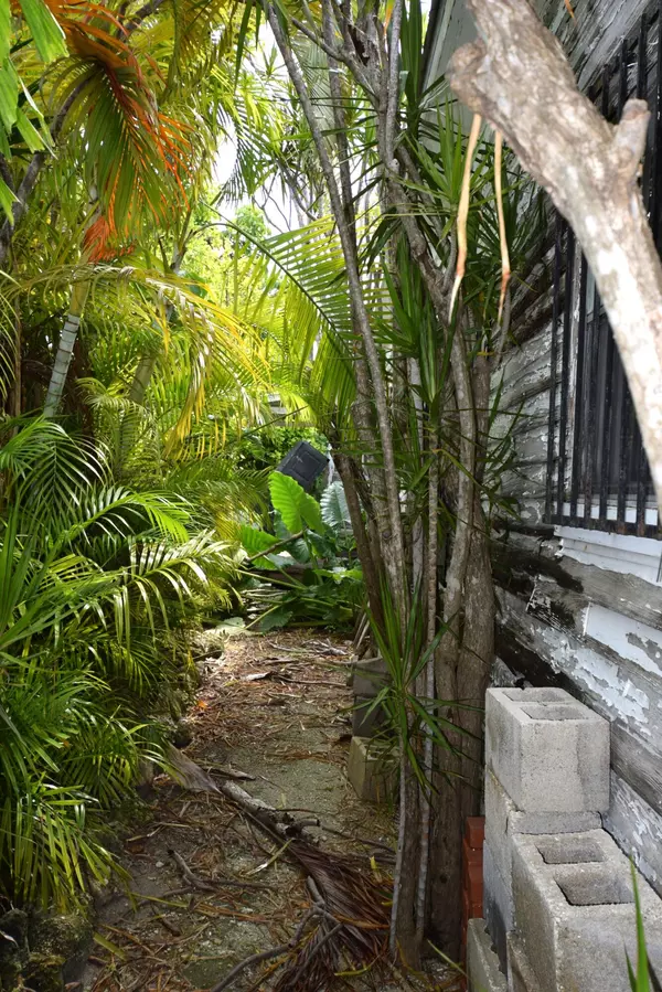 Key West, FL 33040,1102 Whitehead Street