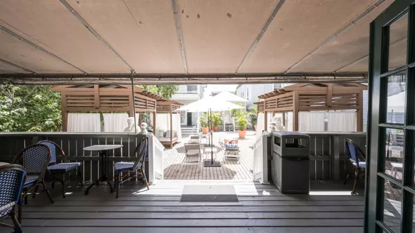 Key West, FL 33040,409 Applerouth Lane