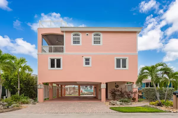 Key Largo, FL 33037,104 Coral Way