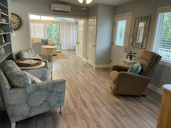 Key Largo, FL 33037,39 Lake Shore Drive