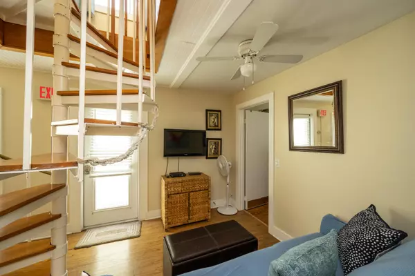 Key West, FL 33040,415 Julia Street