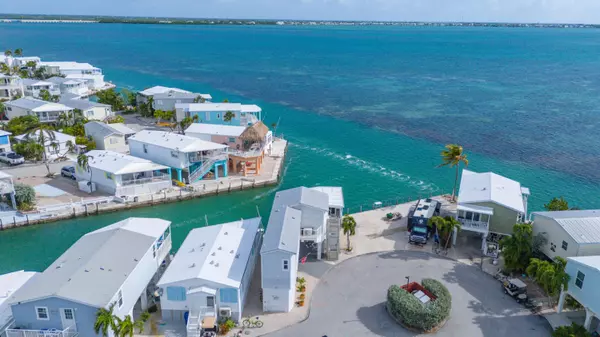 Cudjoe, FL 33042,701 Spanish Main Drive #97