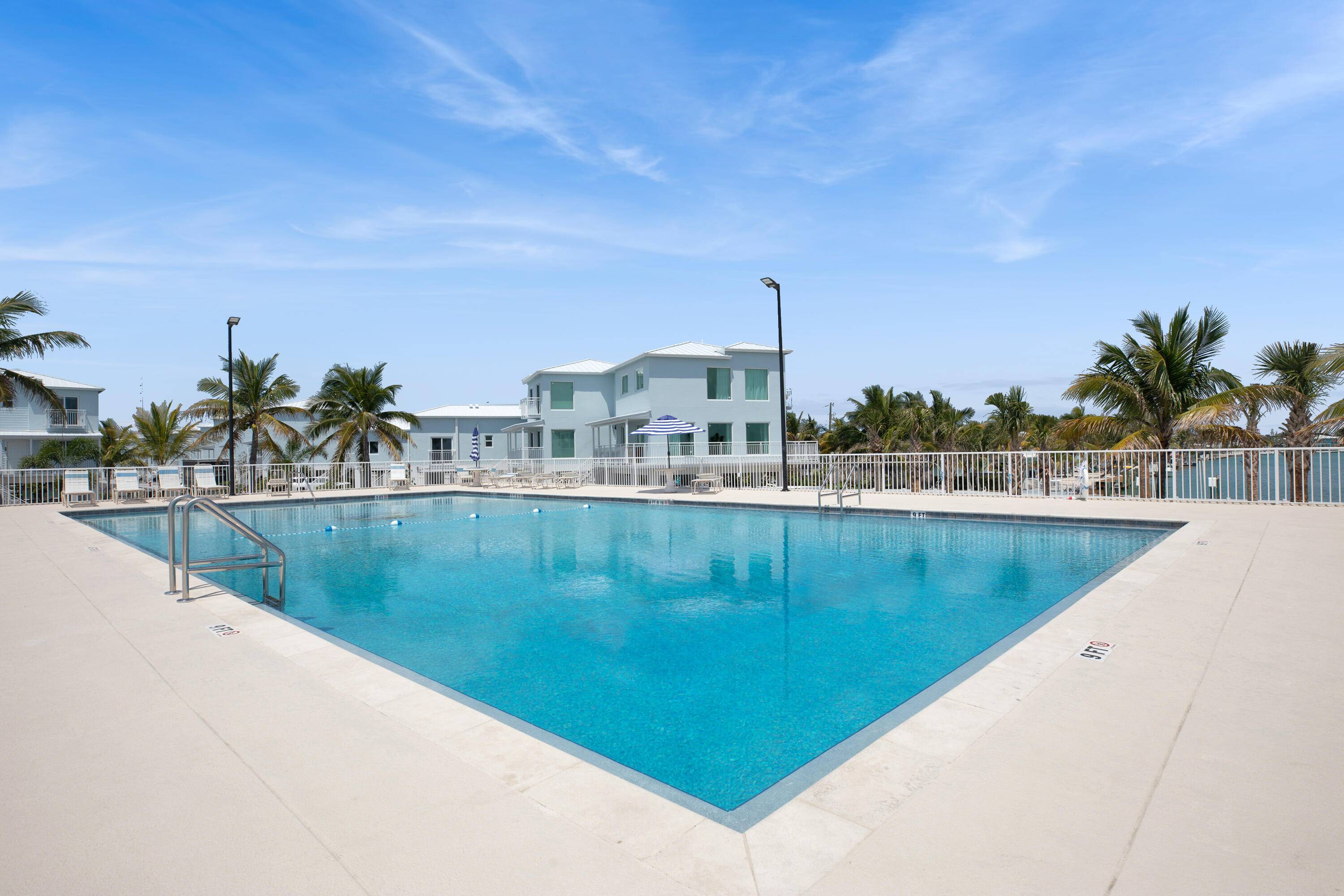 Marathon, FL 33050,10877 Overseas Highway #104