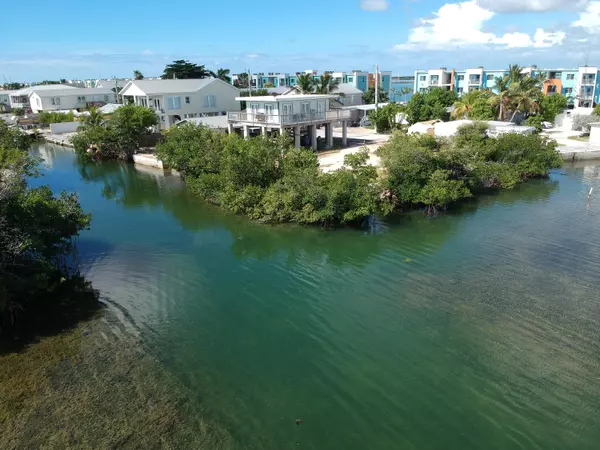 51 Riviera Drive, Big Coppitt, FL 33040