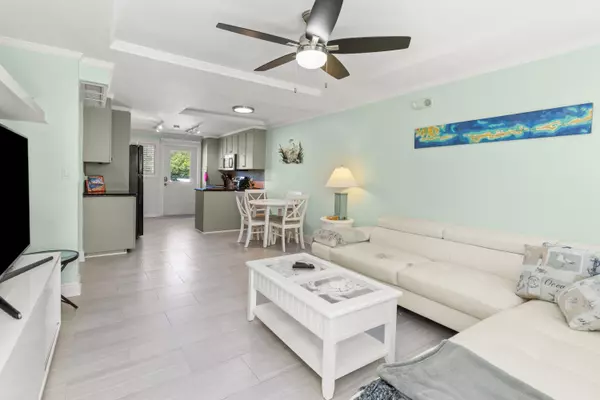 Marathon, FL 33050,1215 97Th Street #2