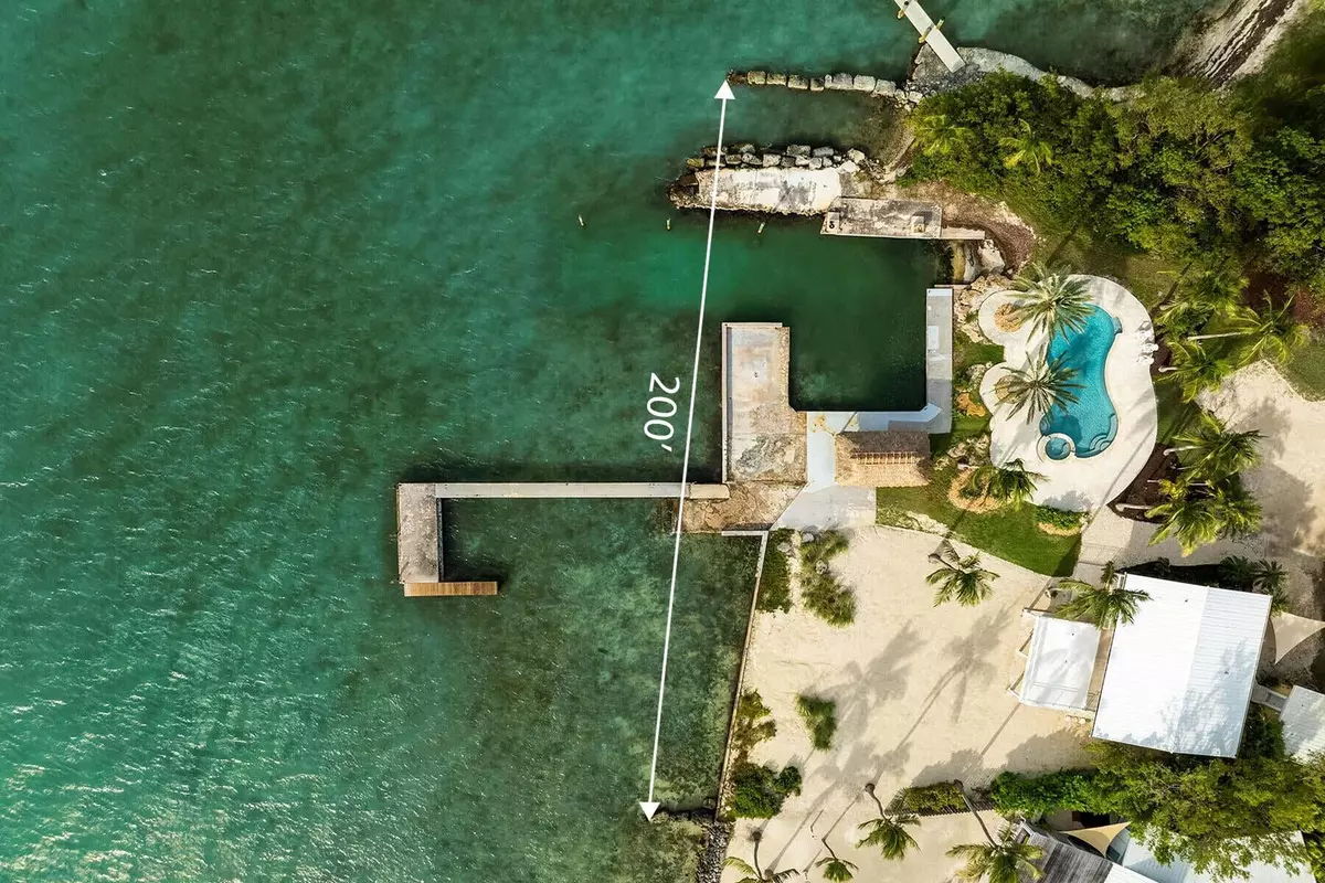 Key Largo, FL 33037,36 Sunset Road