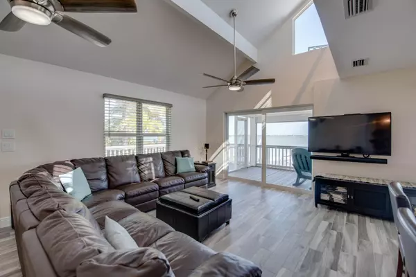 Saddle Bunch, FL 33040,15 Bay Drive