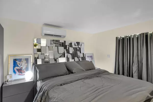 Key Largo, FL 33037,98703 Overseas Highway