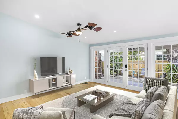 Key West, FL 33040,1409 Truman Avenue