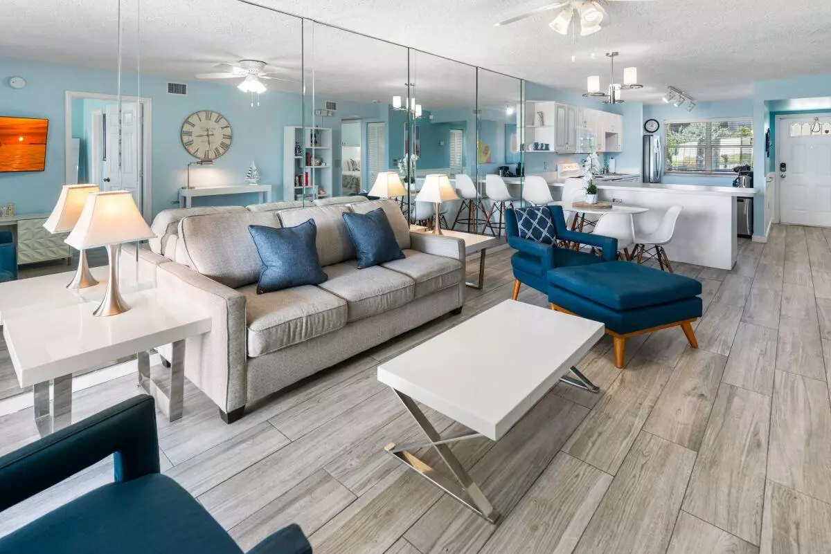 Key West, FL 33040,1901 S Roosevelt Boulevard #202W