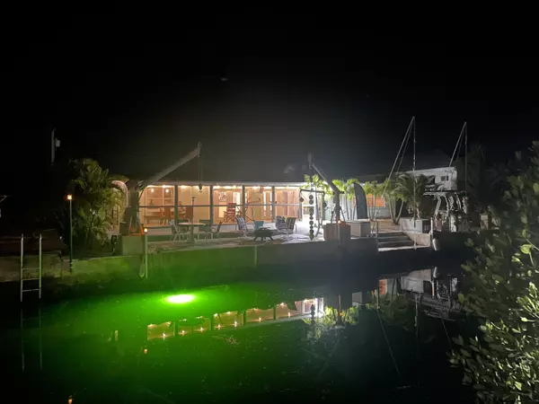 Big Pine, FL 33043,30335 Warbler Lane