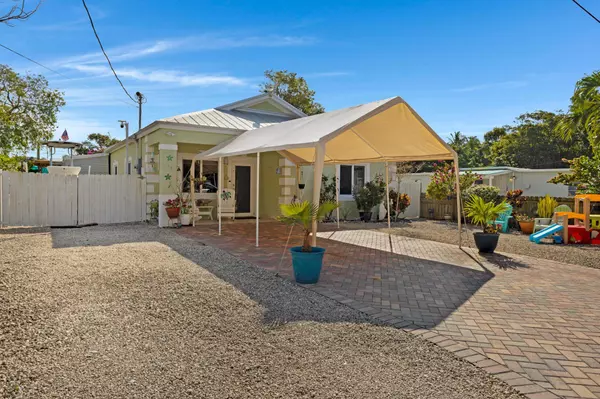 Key Largo, FL 33037,14 Edward Place