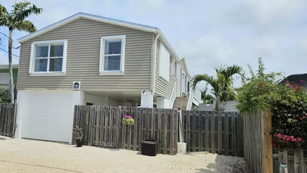 Summerland, FL 33042,25121 Center Street