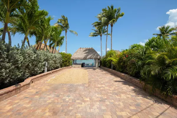 Saddle Bunch, FL 33040,2950 Overseas Highway #50