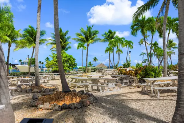 Cudjoe, FL 33042,701 Spanish Main Drive #610