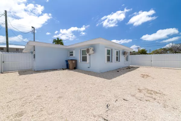 Marathon, FL 33050,10824 1St Avenue Gulf