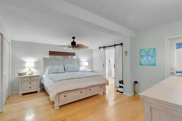 Islamorada, FL 33036,160 E Ridge Road