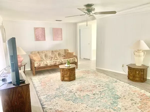 Key Largo, FL 33037,811 S Emerald Drive