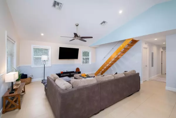 Key Largo, FL 33037,453 Lime Drive