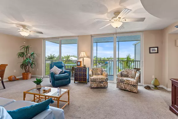 Marathon, FL 33050,130 Coco Plum Drive #402