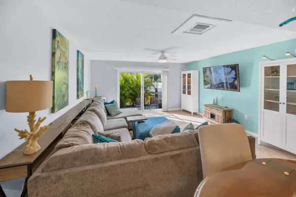 Tavernier, FL 33070,40 High Point Road #C105