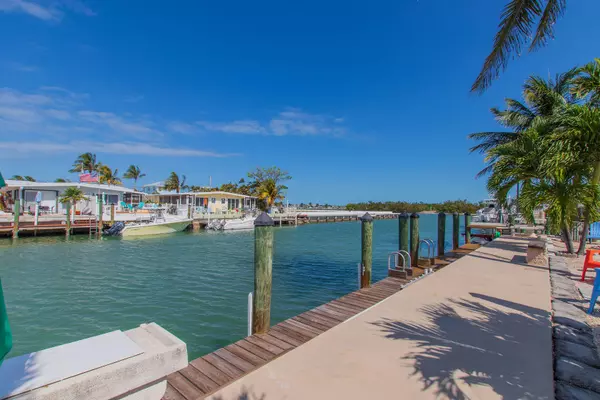 Key Colony, FL 33051,461 & 471 3rd Street