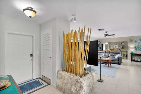 Duck, FL 33050,1103 S Indies Drive