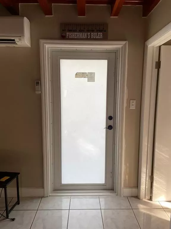 Key Largo, FL 33037,838 Norwood Avenue