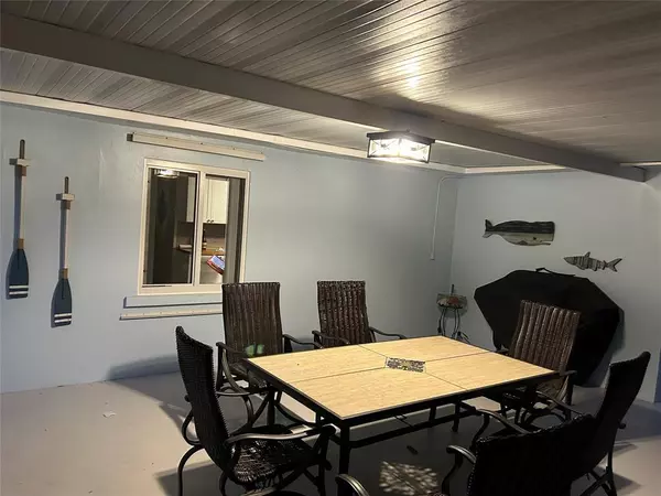 Key Largo, FL 33037,838 Norwood Avenue