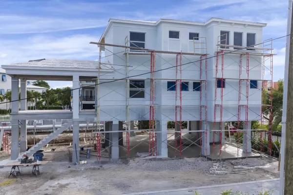 Marathon, FL 33050,4800 Overseas Highway #14