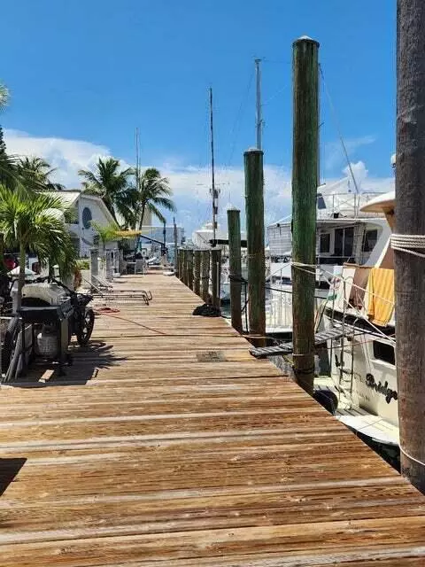 Stock Island, FL 33040,6810 Front Street #S-LL-1C