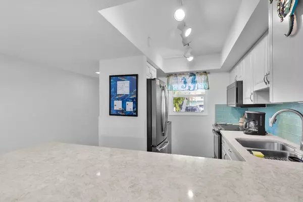 Marathon, FL 33050,389 N Anglers Drive #105