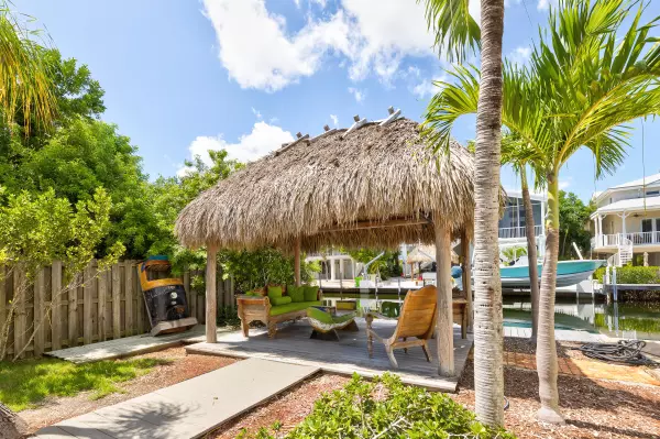 Islamorada, FL 33070,157 Caloosa Street