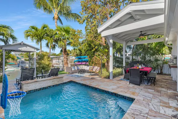 Key Haven, FL 33040,13 Arbutus Drive