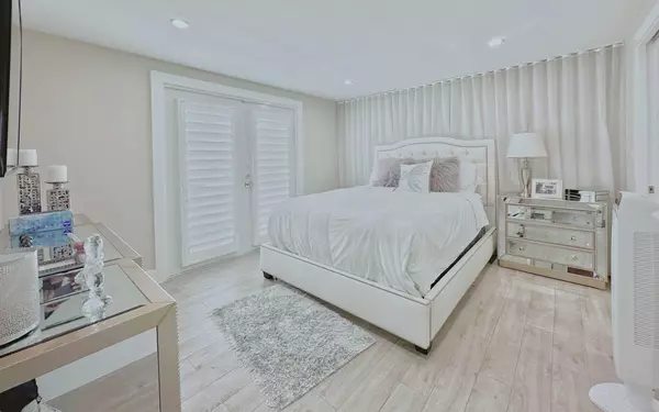 Key Largo, FL 33037,1210 Saratoga Lane