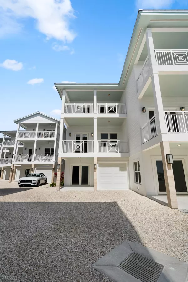 Islamorada, FL 33036,84745 Old Highway #7